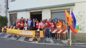 Su le serrande nell’ex pizzeria “Del Giglio” di Lecco